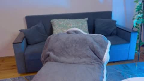 Snapshot of honey_nana chatting on 11/25/25, 01:44 Nana and Rustam online show from 11/25/25, 01:44