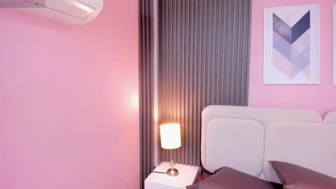 honey_sofii_ online show from 10/15/25, 11:21