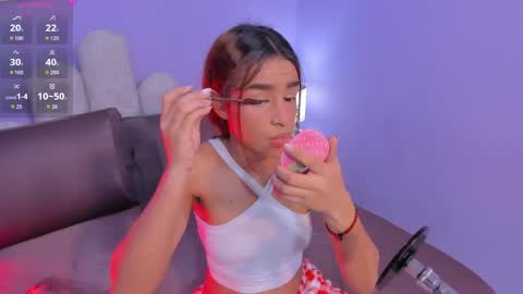 honey_sofii_ online show from 05/30/26, 11:40