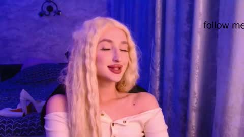 honey_sunset online show from 11/02/25, 10:34