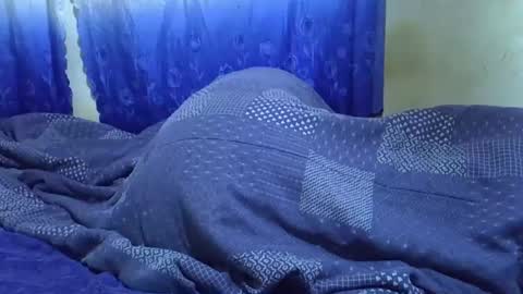 Snapshot of honey_sunshiny chatting on 03/15/26, 07:03 honey_sunshiny online show from 03/15/26, 07:03