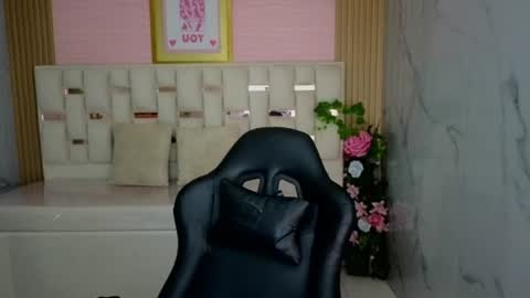 HONEY  online show from 06/16/26, 01:14