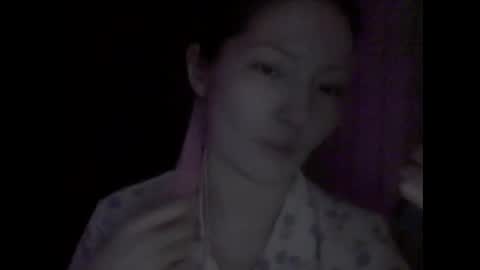 honey_yuzu online show from 11/08/25, 11:43