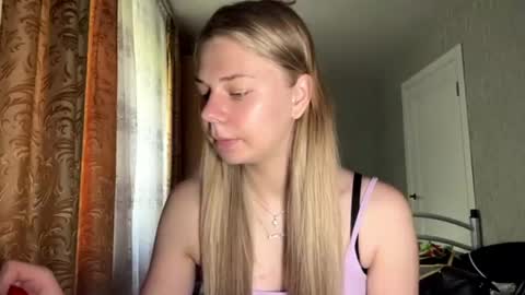 Klara online show from 06/15/26, 10:28
