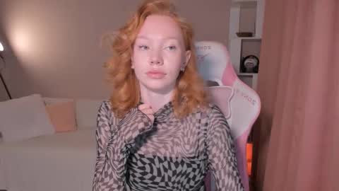 honeyautumn online show from 10/04/25, 10:19