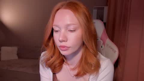 honeyautumn online show from 12/14/25, 12:38