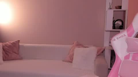 honeyautumn online show from 07/23/26, 06:28