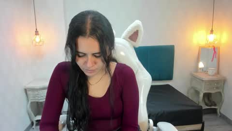 Emily online show from 06/10/26, 02:49