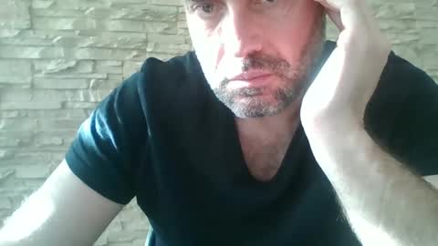 Snapshot of honeydaddyforyou chatting on 12/30/24, 01:47 honeydaddyforyou online show from 12/30/24, 01:47