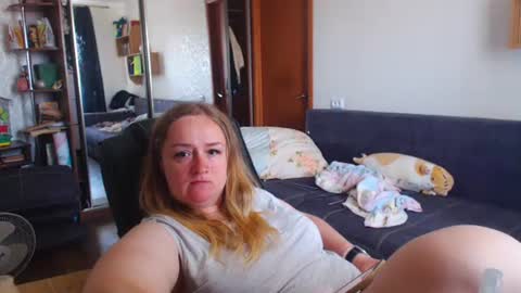HoneydewMolly online show from 07/19/26, 11:36