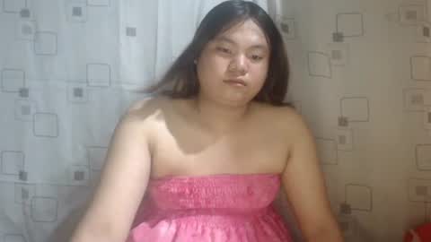 Snapshot of honeygrande chatting on 07/26/26, 06:54 honeygrande online show from 07/26/26, 06:54
