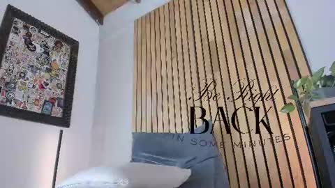 Sofia independent model online show from 07/27/26, 10:55