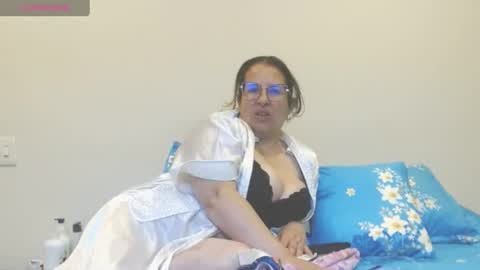 sofia online show from 06/12/26, 04:00