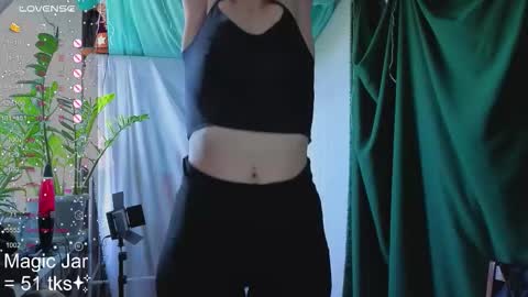 Molly  online show from 10/10/25, 07:51