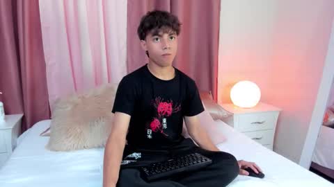 honeymoon_sariel online show from 10/30/25, 08:20