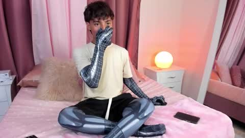 Snapshot of honeymoon_sariel chatting on 10/31/25, 07:59 honeymoon_sariel online show from 10/31/25, 07:59