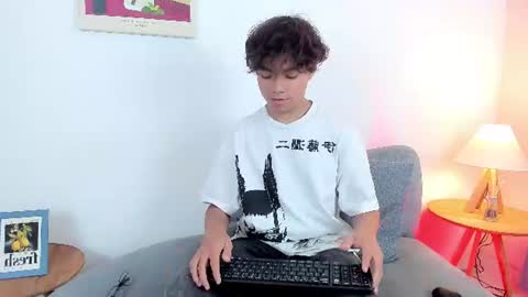 honeymoon_sariel online show from 06/11/26, 01:53