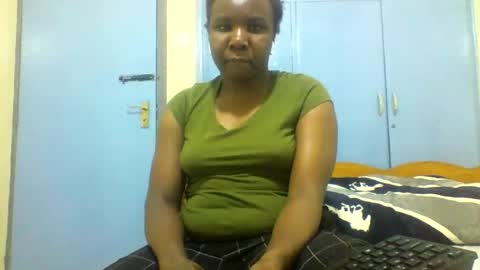 Snapshot of honeymuny chatting on 10/28/25, 09:39 Honeymuny online show from 10/28/25, 09:39