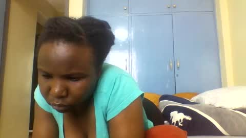 Snapshot of honeymuny chatting on 11/02/25, 08:39 Honeymuny online show from 11/02/25, 08:39