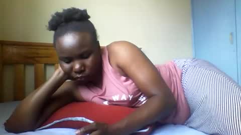 Snapshot of honeymuny chatting on 11/19/25, 06:46 Honeymuny online show from 11/19/25, 06:46