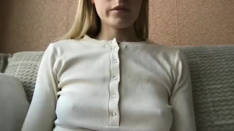 honeynymph online show from 02/11/25, 12:27
