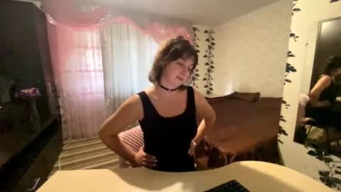 Snapshot of honeyrose333 chatting on 10/07/25, 09:28 Vita online show from 10/07/25, 09:28