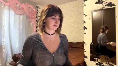 Snapshot of honeyrose333 chatting on 10/14/25, 07:31 Vita online show from 10/14/25, 07:31