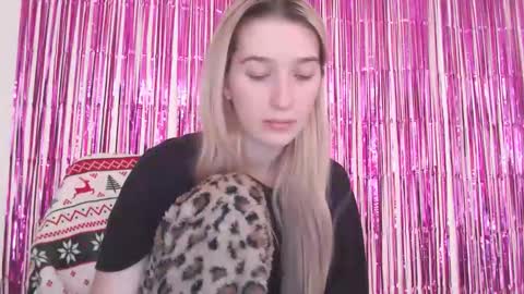honeyveil online show from 02/11/26, 01:38