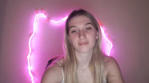 honeyveil online show from 07/24/26, 08:07