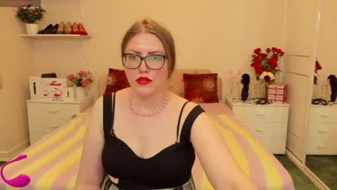 honeywinexs online show from 05/27/26, 02:58