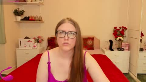 honeywinexs online show from 07/28/26, 01:32