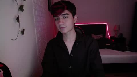 Esteban online show from 09/10/25, 04:34