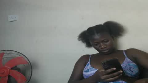 honeyxcunt online show from 01/12/25, 06:17