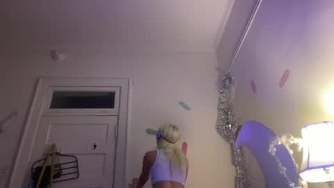 Emi Rose online show from 07/01/26, 04:36