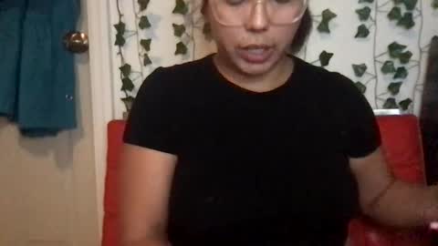 honeyyy89 online show from 09/13/25, 10:42