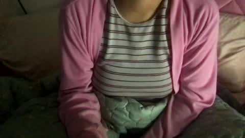 honeyyy89 online show from 06/15/26, 08:49