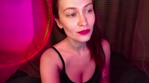 honeyy_bun online show from 05/13/26, 10:45