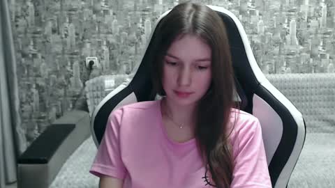 Nancy online show from 12/17/24, 03:49