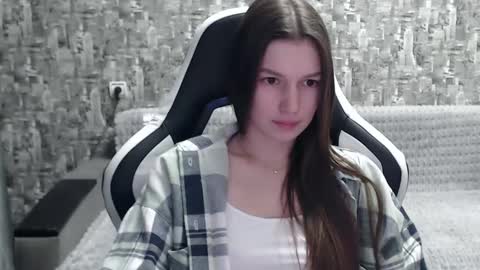 Nancy online show from 12/21/24, 10:39