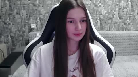 Nancy online show from 01/04/25, 06:09
