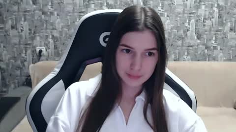 Nancy online show from 01/19/25, 01:22