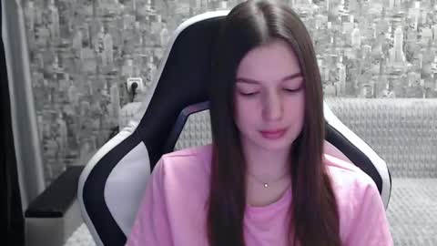 Nancy online show from 01/26/25, 12:22