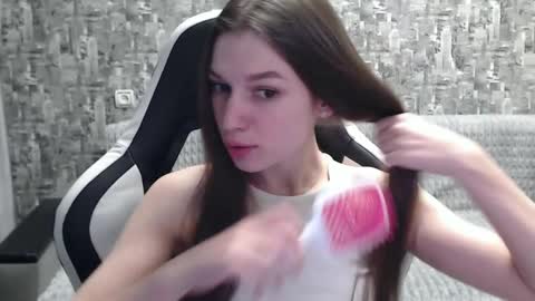 Nancy online show from 02/01/25, 11:21