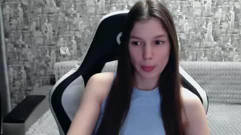 Nancy online show from 03/05/25, 04:57