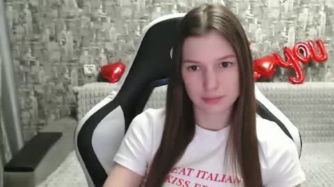 Nancy online show from 03/11/25, 04:07
