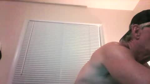 honj19747 online show from 09/26/25, 10:41