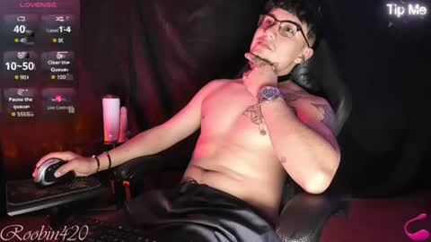 Snapshot of honter20 chatting on 07/10/26, 03:11 robiin online show from 07/10/26, 03:11