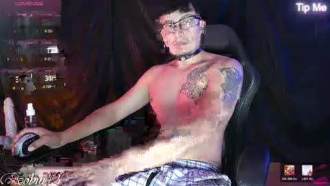 Snapshot of honter20 chatting on 07/12/26, 09:11 robiin online show from 07/12/26, 09:11