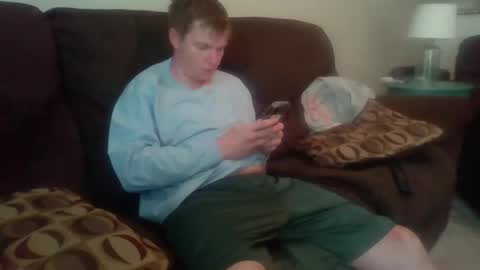 Snapshot of hookedonphonics105 chatting on 10/25/25, 03:29 hookedonphonics105 online show from 10/25/25, 03:29
