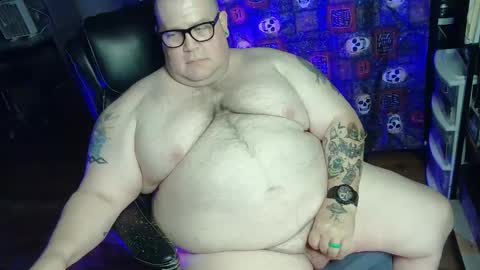 Snapshot of hoosierdaddyxl chatting on 09/22/25, 07:27 Sir online show from 09/22/25, 07:27